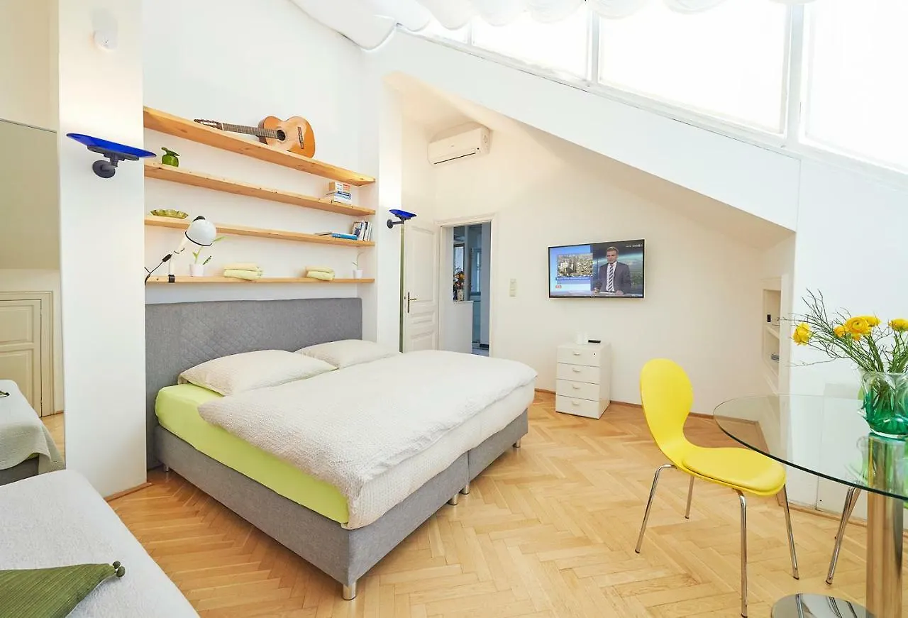 Penthouse Im❤️Wiens 0*, Vienna Austria